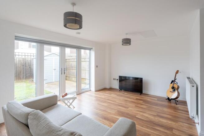 16c Witney Road-00431