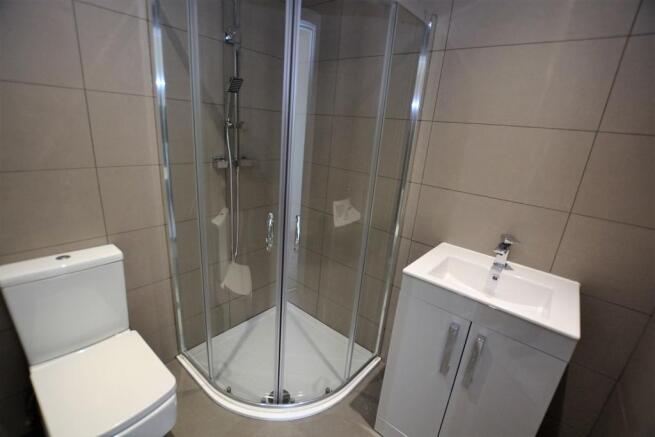 En-suite to Bedroom 