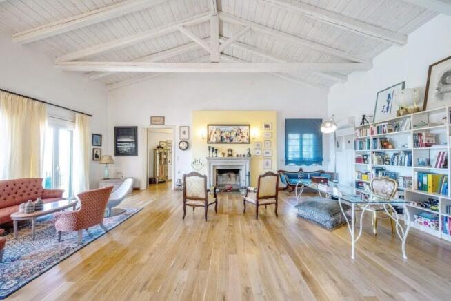 Whole sitting room