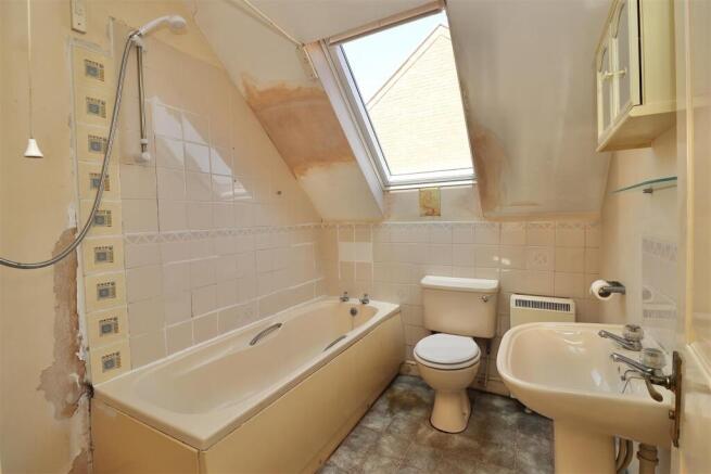 1 bed Semi-Detached for sale Image 6