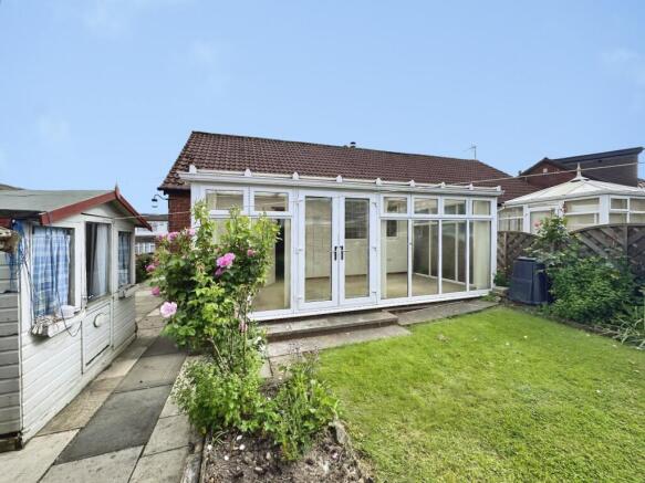2 bed Bungalow for sale Image 10