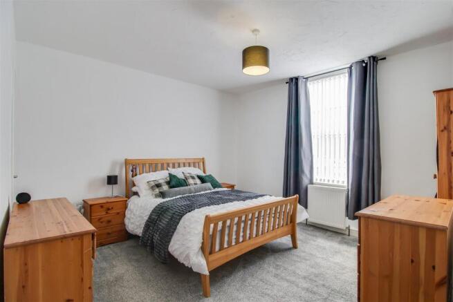 2 bed Semi-Detached for sale Image 6