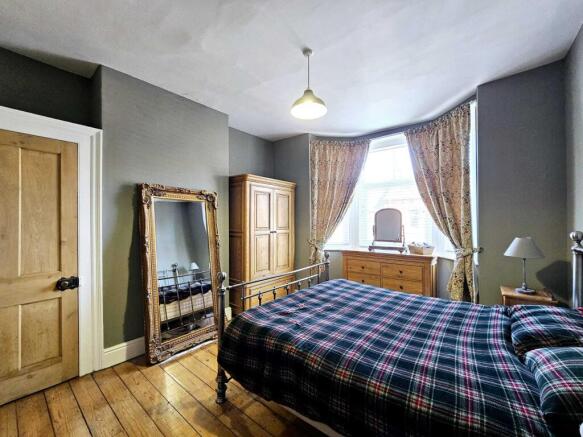 4 bed Semi-Detached for sale Image 9