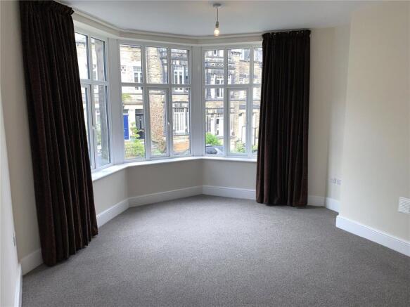 5 bed Terraced for sale Image 6
