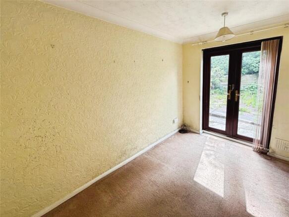2 bed Flat for sale Image 8