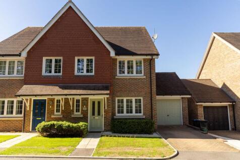 Kingscote Way, East Grinstead, RH19