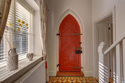 Beautifully restored and extended detached home in Docking
