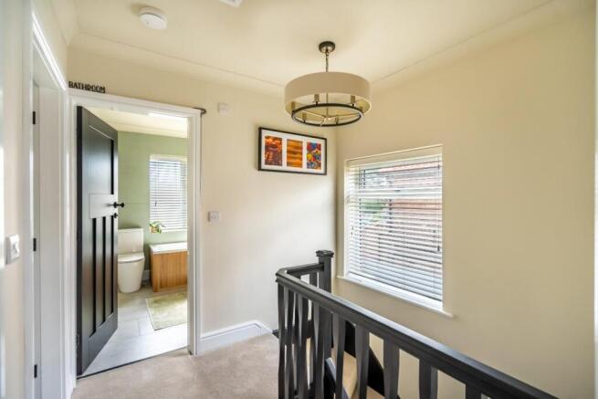 3 bed Semi-Detached for sale Image 11