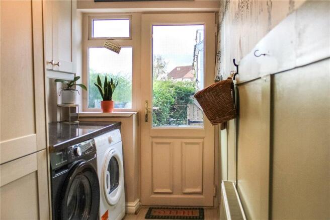 3 bed Town House for sale Image 8