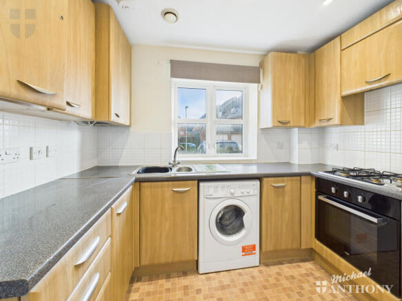 CAM03852G0-PR0522-STILL006