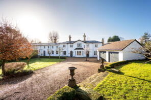 Garden House, Worcester Road, Worcester WR6 6JT
