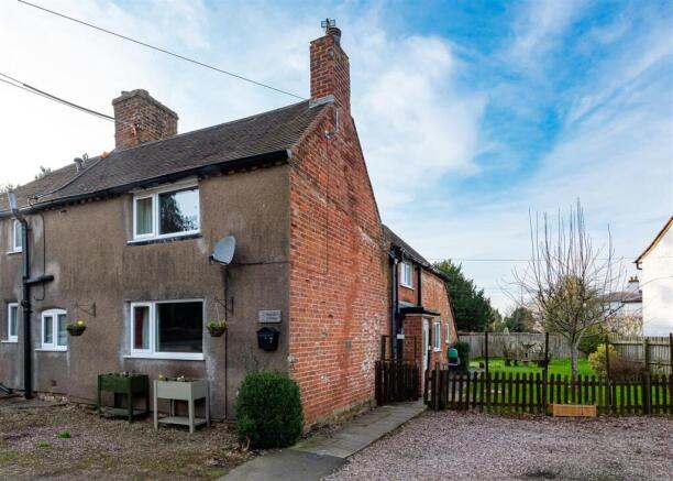 7 Kennels Lane-front1.jpg