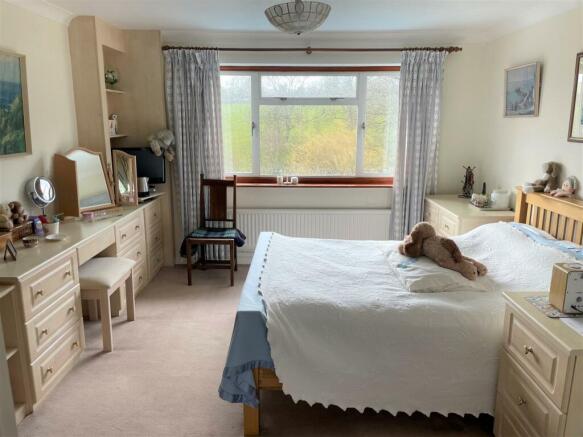 Bedroom 1.jpeg