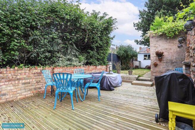 Garden - decking area