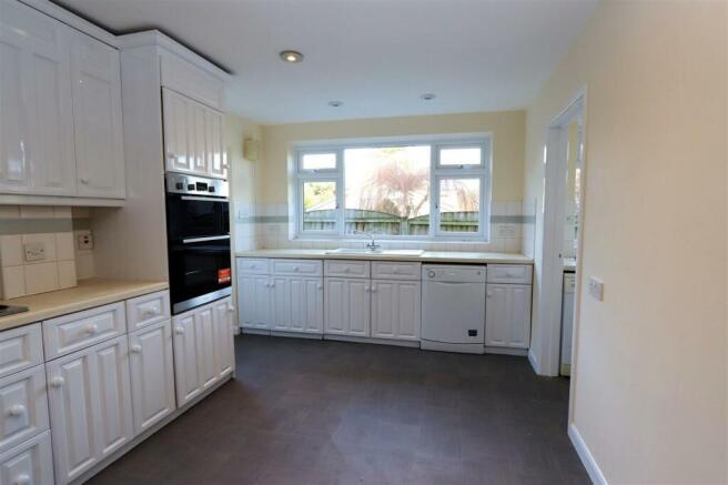 Kendal Avenue 8