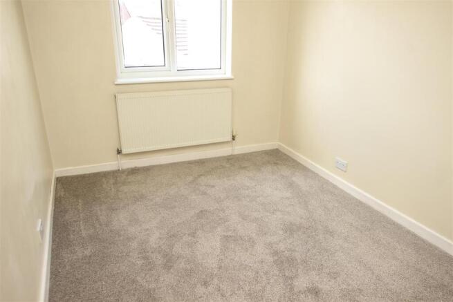 3 bed Terraced for sale Image 9