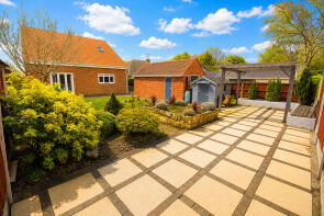 6, Hatchell Drive, Bessacarr, Doncaster DN4 6SH