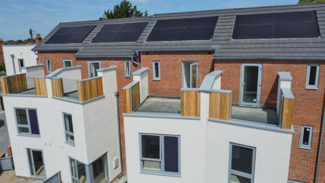 2 bed Terraced for sale Image 10