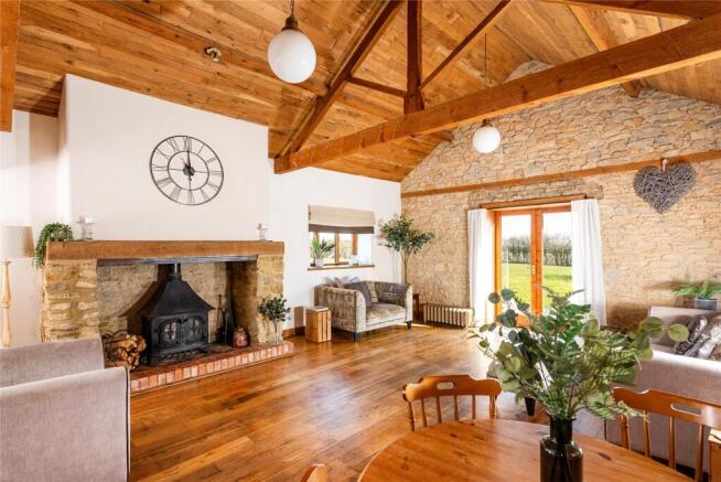Sitting/Dining Room