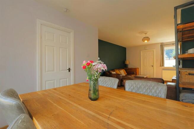 3 bed Terraced for sale Image 7
