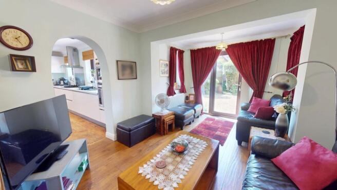 4 bed Detached for sale Image 8