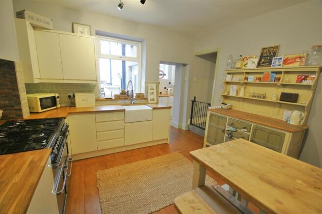 Dining kitchen