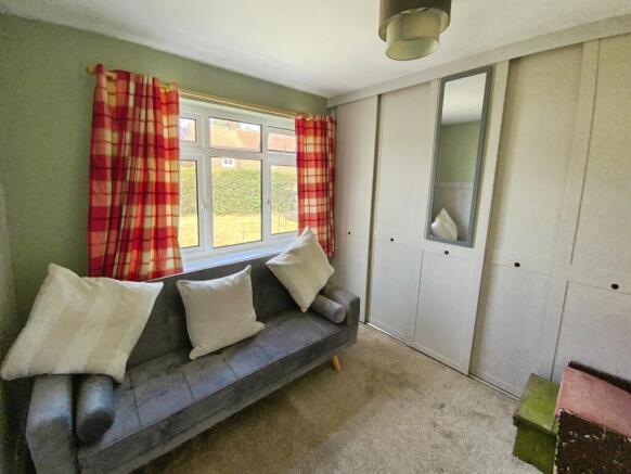 4 bed Semi-Detached for sale Image 8