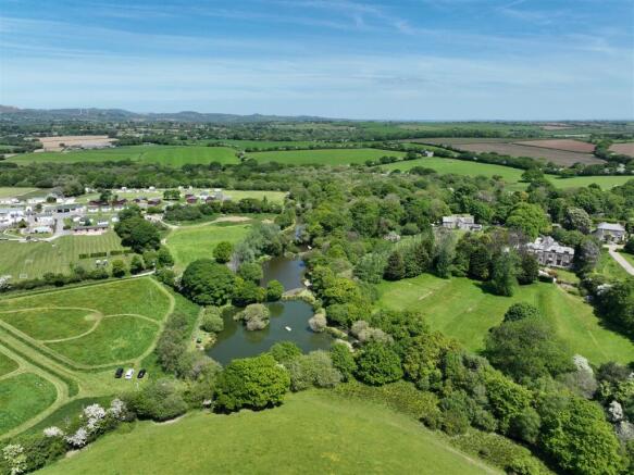 Meadow Lakes Holiday Park, St Austell photo 4