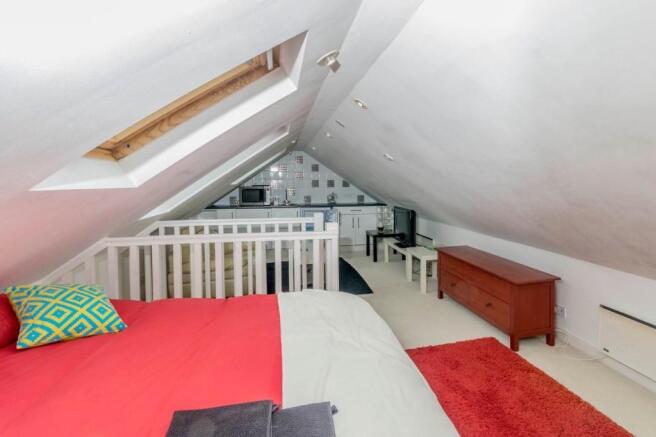 Studio Flat