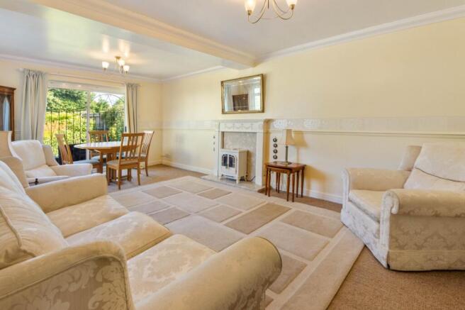 Sitting/Dining Room