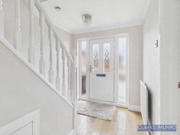 3 bed Terraced for sale Image 9