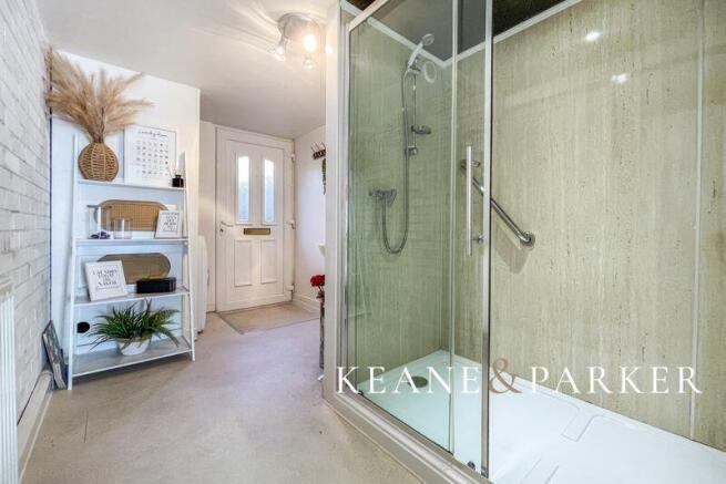 Ground Floor Shower/Utility