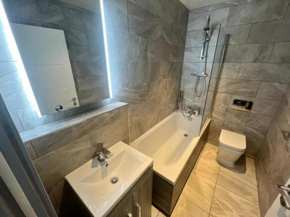 1 bed Flat to rent Image 5