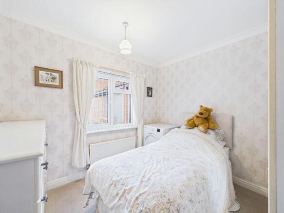 2 bed Semi-Detached Bungalow for sale Image 10