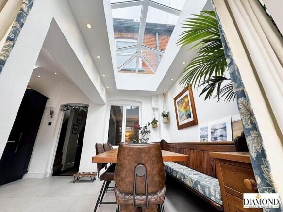Dinning Room 2.jpg