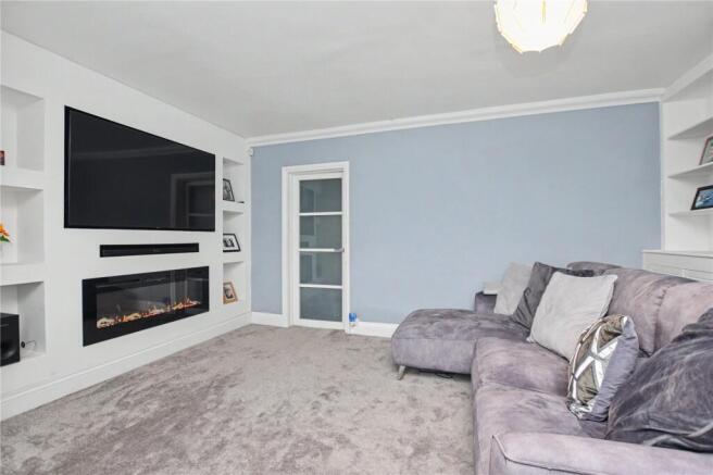 3 bed Terraced for sale Image 9