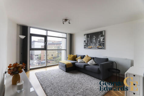 Apartment in Altolusso, Bute Terrace, CF10 2FF.