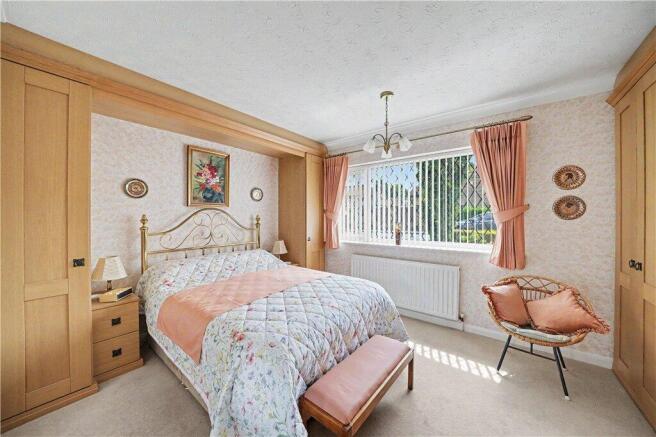 3 bed Bungalow for sale Image 9