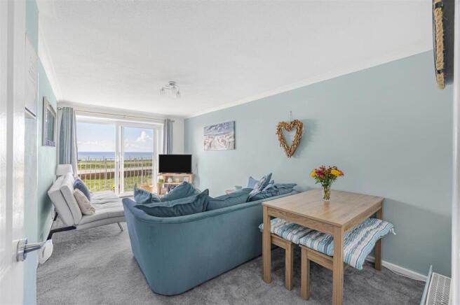 Lounge / Dining Room