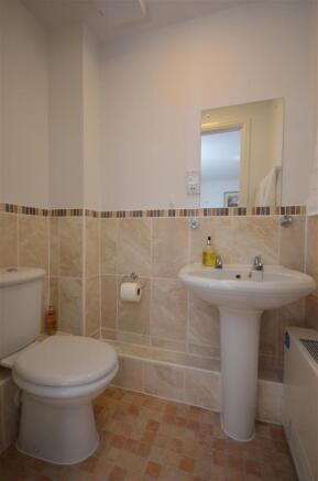 En Suite Cloakroom