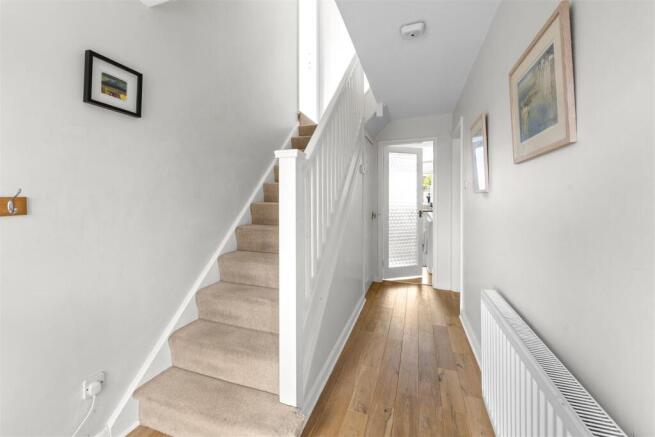 4 bed Detached for sale Image 6
