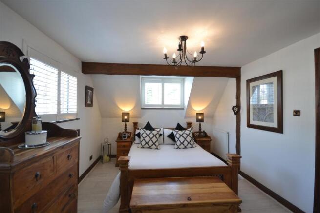 BED 1.jpg