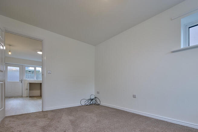 2 bed Semi-Detached for sale Image 5