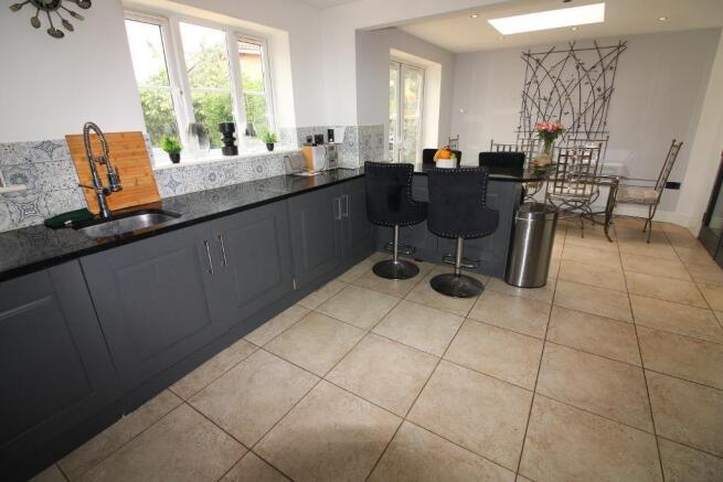 Kitchen / Diner