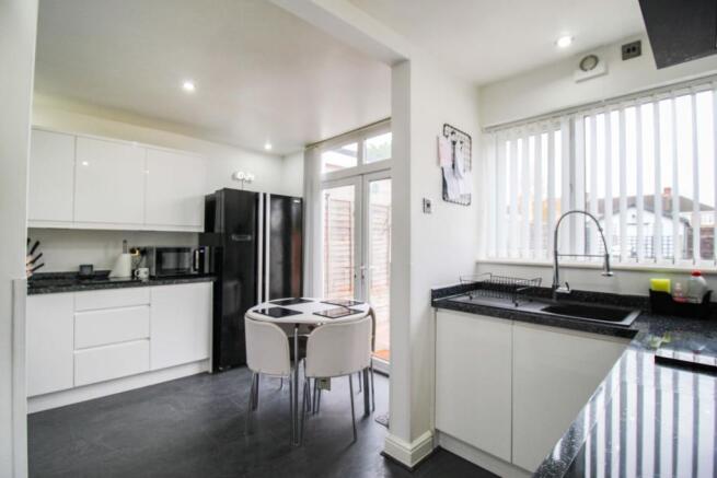Kitchen/Dining Room