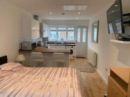 2 Paxfield, The Drive, Emsworth PO10 8JP
