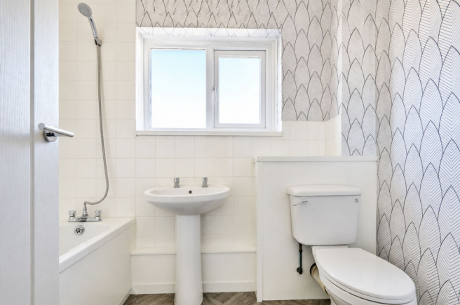 3 bed Terraced to rent Image 7