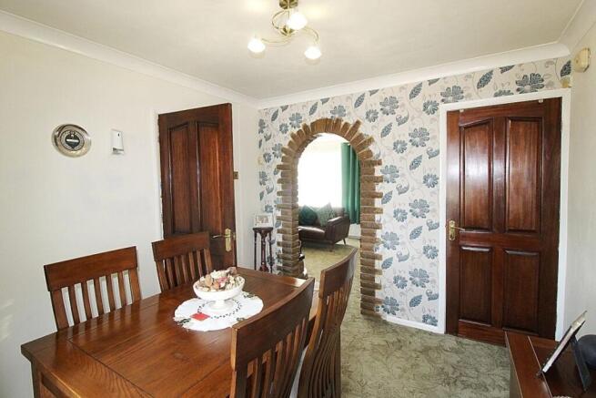 3 bed Semi-Detached for sale Image 8