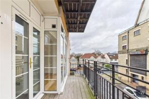 Flat 5, 3a, Barrhill Road, London SW2 4RJ