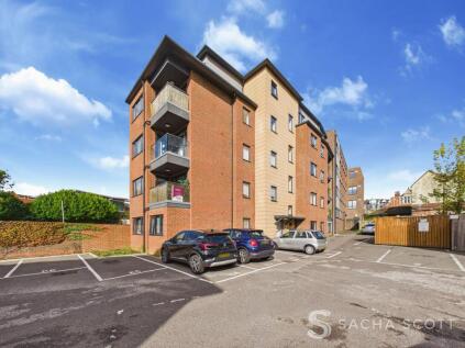Bridge Street, Leatherhead, KT22